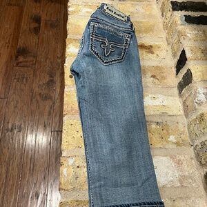 Woman's Rock Revival Capri Size 29